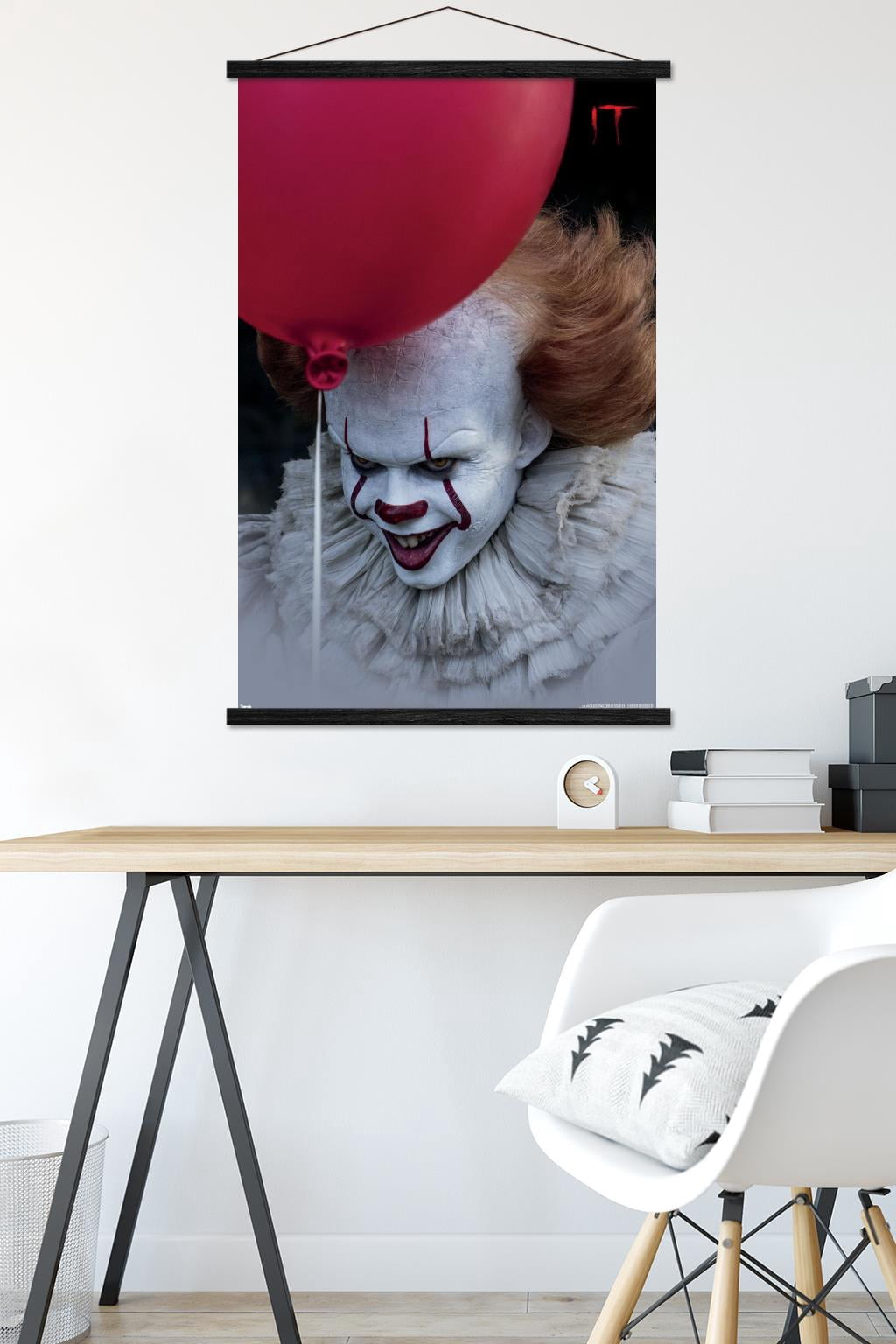 IT - Balloon Wall Poster with Magnetic Frame, 22.375" x 34"
