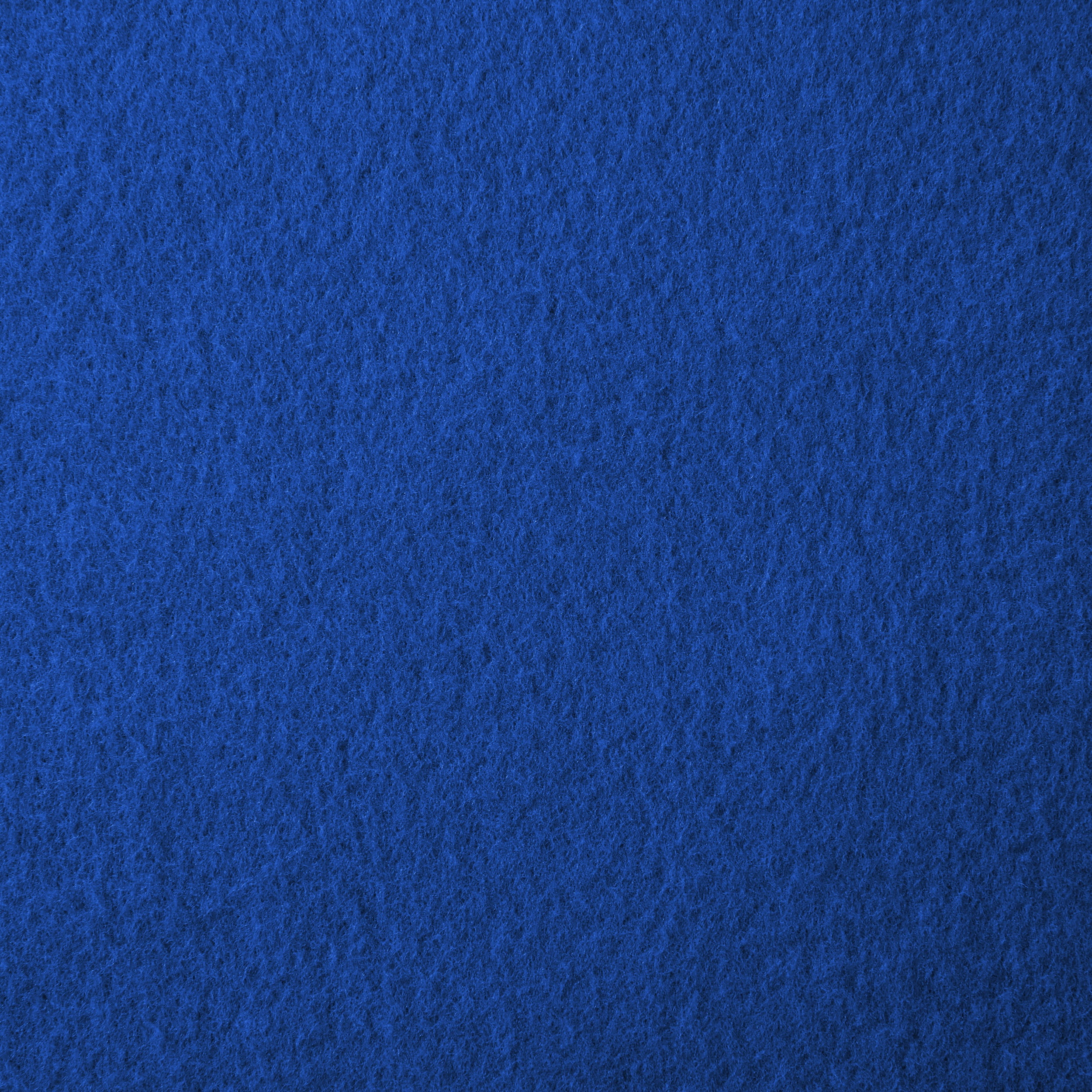 Mainstays 50” x 60” Fleece Throw Blanket, Really Royal Blue