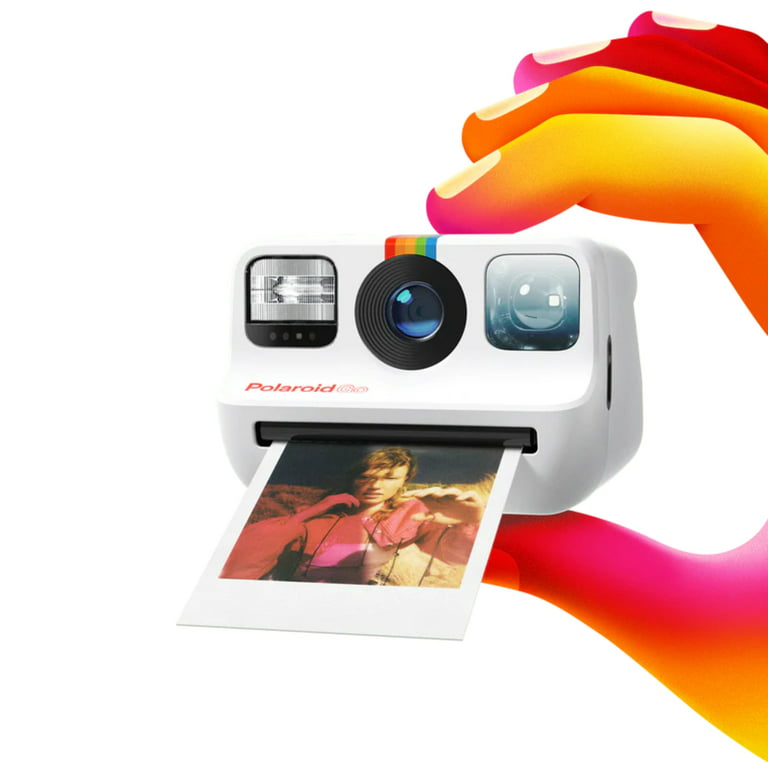 Polaroid Go Instant Mini Camera Starter Set, White Instant Camera with 16  Polaroid Go Color Instant Film Bundle, with a Lumintrail Lens Cleaning  Cloth… 