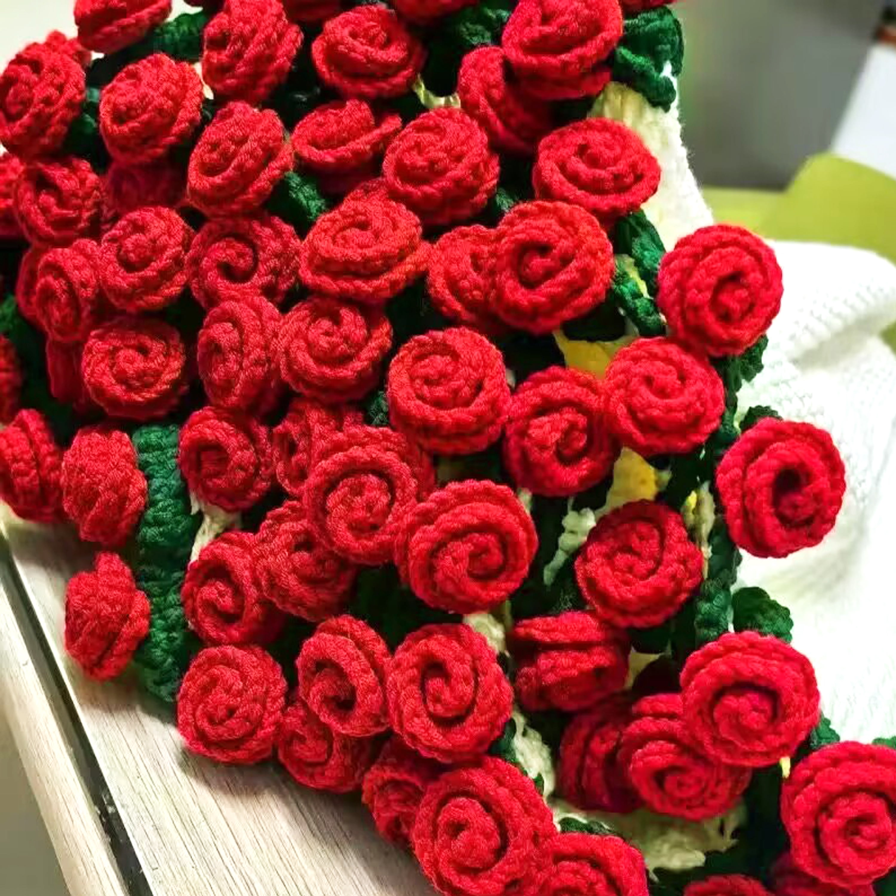 Hyindoor 41" Rose Flower Bouquet Blanket, Soft and Lightweight Knitted Throw Blankets Gifts for Birthday Wedding Mother's Day Valentine’s Day Christmas Home Decor