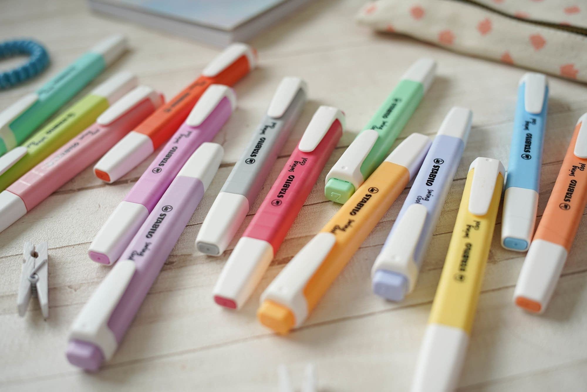 STABILO Swing Cool Highlighter Set, Set of 8, Fluorescent/Pastel 1 Count (Pack of 1)