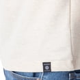 thumbnail image 4 of PLAYERA PARA HOMBRE LISA ESTILO HENLEY CON BOTONES, 4 of 4