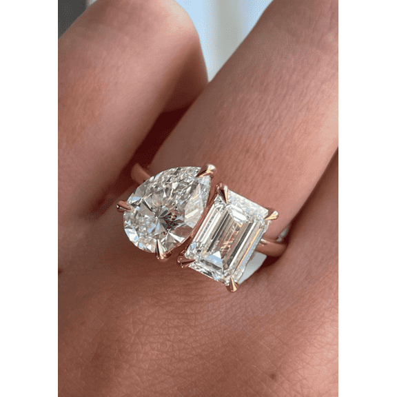ESTE ORIGIN 4Ct Toi Et Moi Ring - Pear & Emerald Cut Moissanite Diamond Engagement Ring in 10K White Gold Two Stone Ring for Women, US 4.