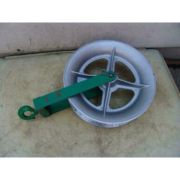 Greenlee 18 inch Sheave Cable Puller Tugger 4000lbs NIce Shape