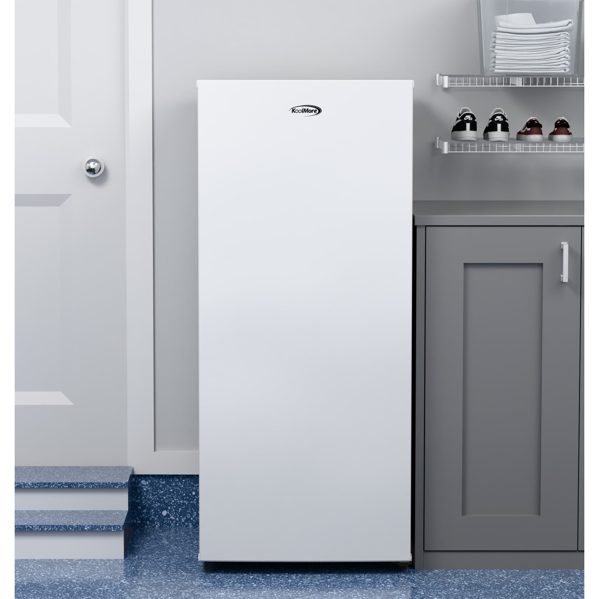 7 cu. ft. Garage Ready Convertible Upright Freezer/Refrigerator in White (KM-RUF-7S)