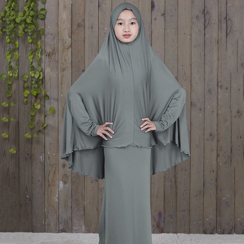 Traditional Arabic Dress Illustration Traditional Dress PNG & SVG Design  For T-Shirts
