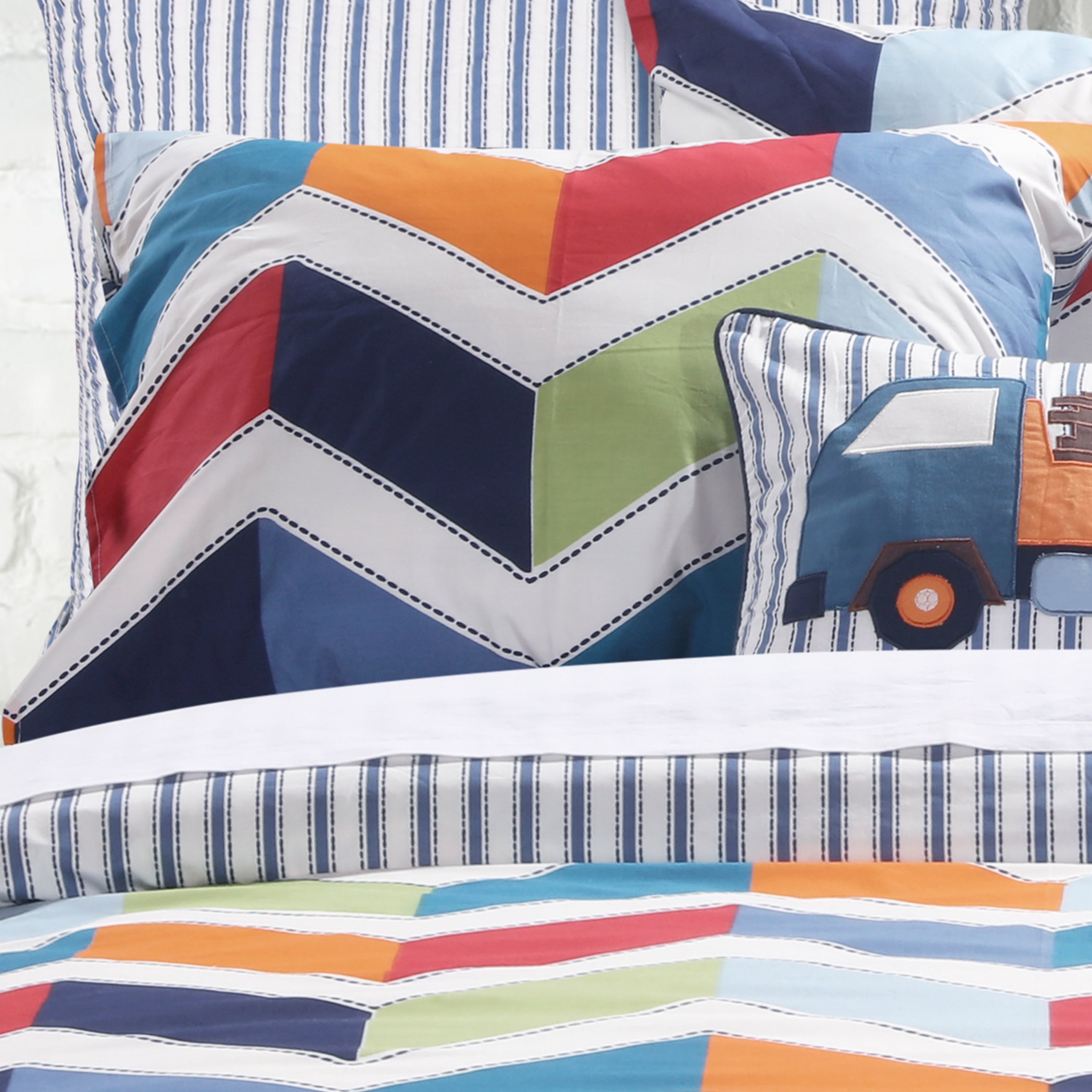 Levtex Home - Dominik Quilt Set - Twin Quilt + One Standard Pillow Sham - Chevron Pattern - Multicolor - Quilt Size (66x86in.) and Pillow Sham Size (26x20in.) - Reversible - Cotton Fabric