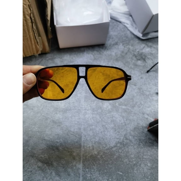 Classic Polarized Sunglasses For Men And Women - TAC Lenses Ideal For Driving, Travel, And Cycling
