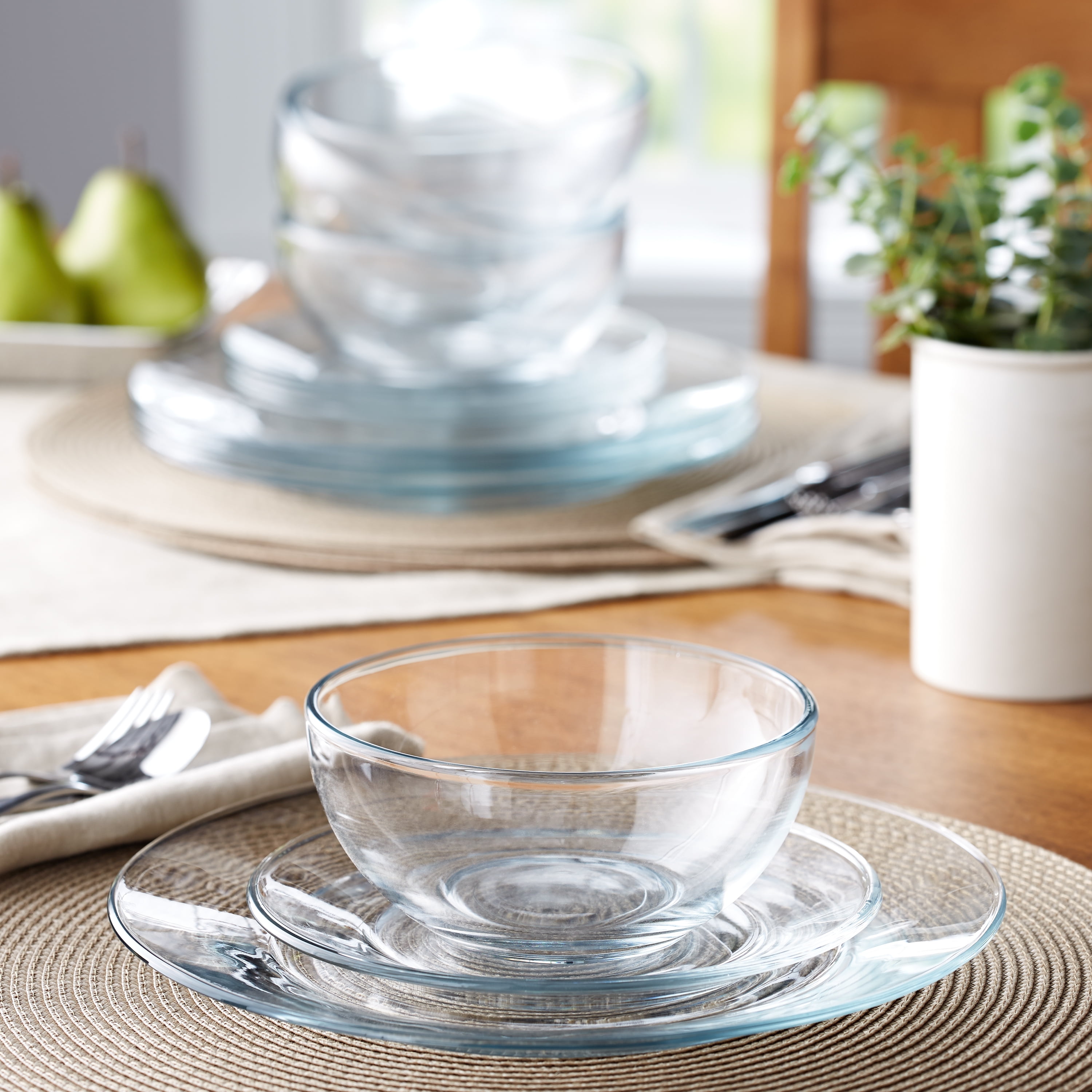 Details about   NEW Dinner Plates Set of 12 Glass Round Clear Dishes Catering Pack Stackable 