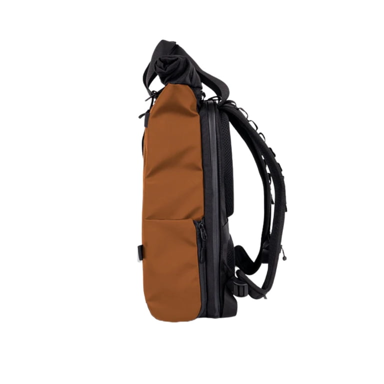 【美品】WANDRD PRVKE LITE 11L カメラバッグ リュック WANDRD PRVKE Lite 11L Weatherproof Camera Backpack with Expandable