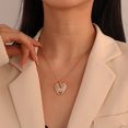 thumbnail image 2 of Collar de alas de moda coreana JAMW Diseño de lujo de luz femenina Temperamento versátil Colgante de cadena de clavícula de circón con microincrustaciones juego de 3 piezas dorado plateado negro, 2 of 5