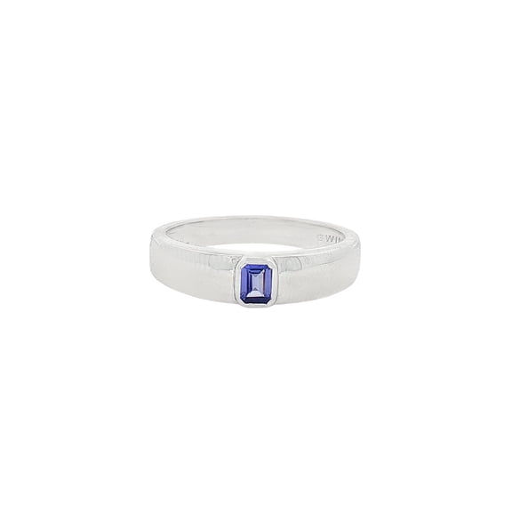 Minimalist Tanzanite Silver Ring Elegant Octagon Gemstone Sleek Modern Everyday Jewelry Gift