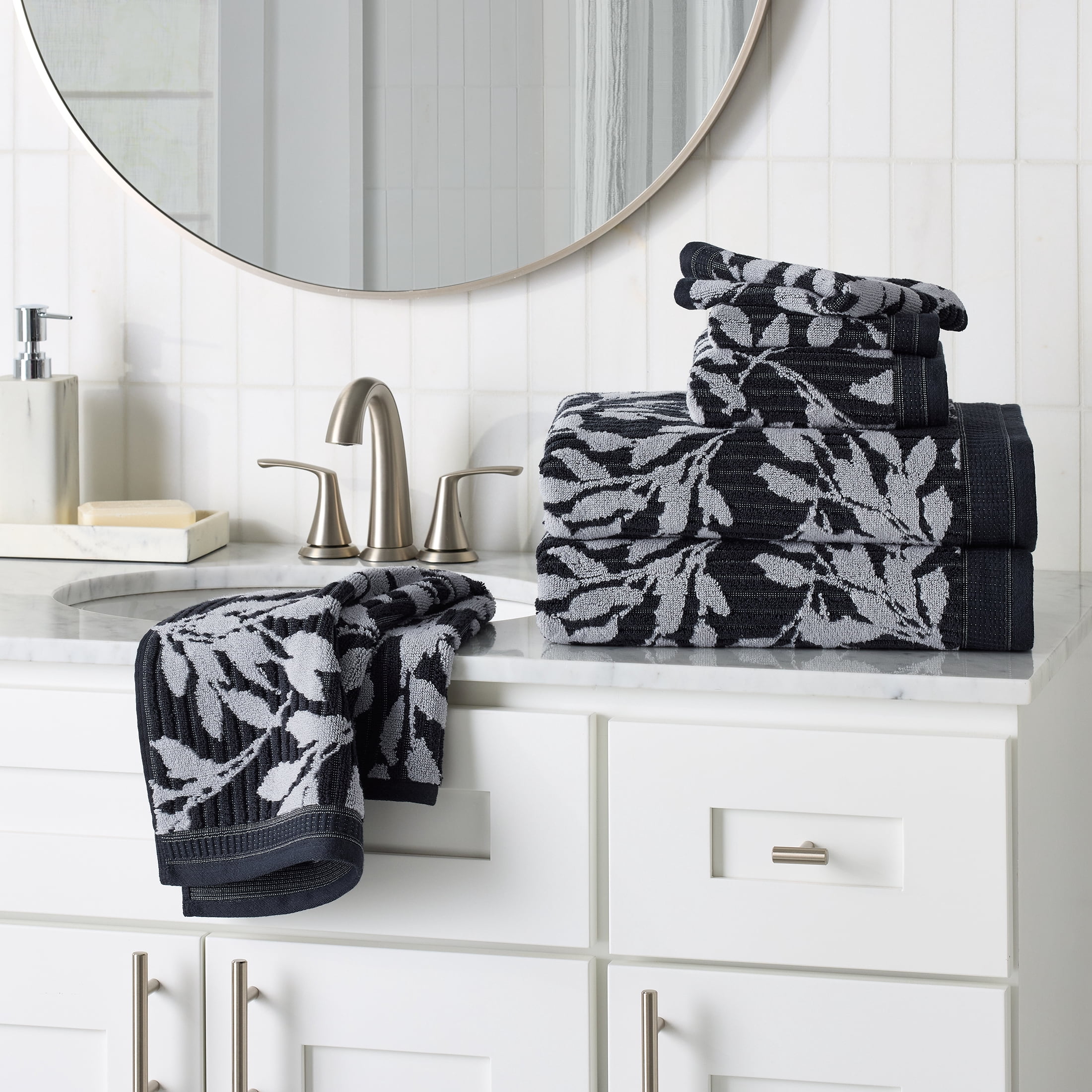 Better Homes & Gardens Signature Soft Floral 6 Piece Towel Set,Rich Black/Soft Silver