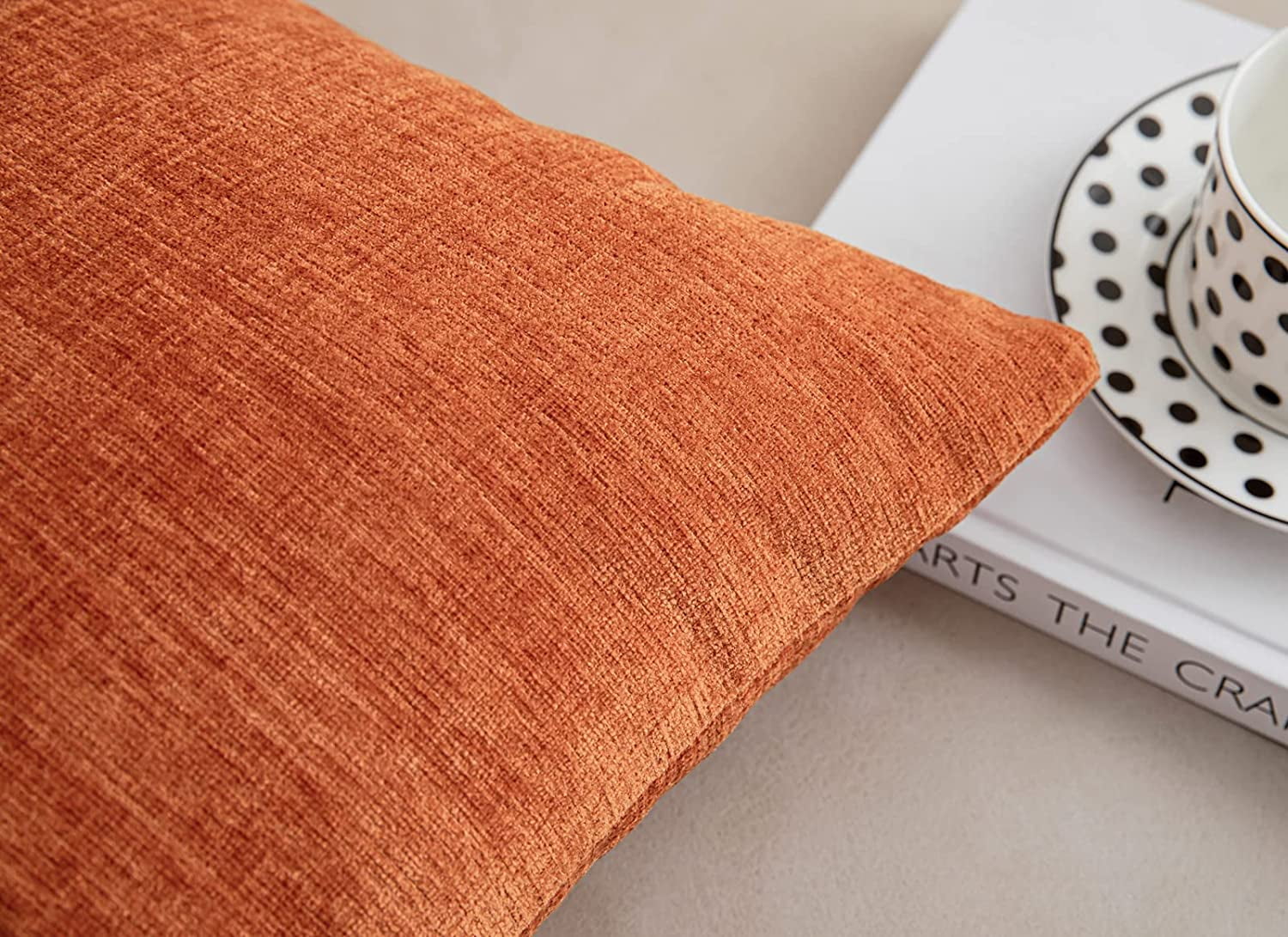 2 Coussins Décoratifs Orange Beige Et Rouge Avec Dessin Visage Moderne Et Design Pour Canape Ou Lit 98459559 2 Coussins Décoratifs Orange Beige Et Rouge Avec Dessin Visage Moderne Et Design Pour Canape Ou Lit 98459559