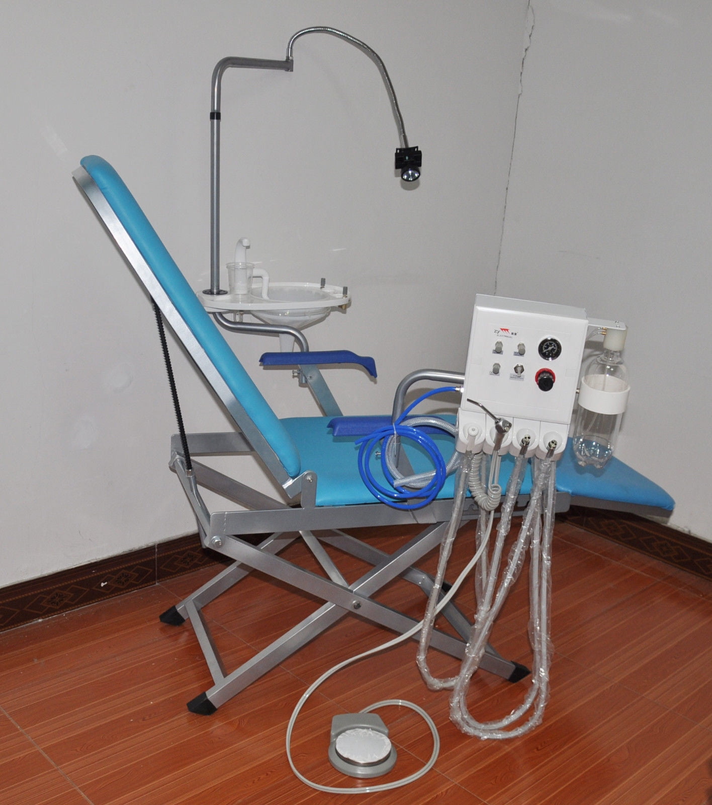 Portable Dental Folding Chair With LED Light Turbine Unit Medical Equipment