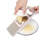 thumbnail image 4 of Pelador de verduras multiusos para la cocina con protector de mano, 4 of 9