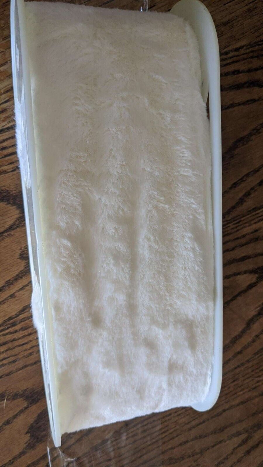 Simplicity faux vegan animal fur fabric trim trimming 4" W white plush 6 yds