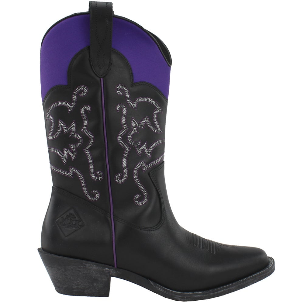 muck cowboy boots