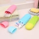 thumbnail image 3 of Estuche de viaje para cepillos de dientes Oso de Fresa con colgador azul y blanco, 3 of 6