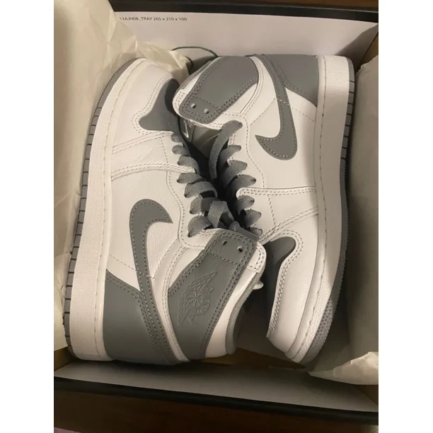 N I-K-E A i r-Jor-dan retro 1 unisex Wmns size 6 authenticity gray brand new