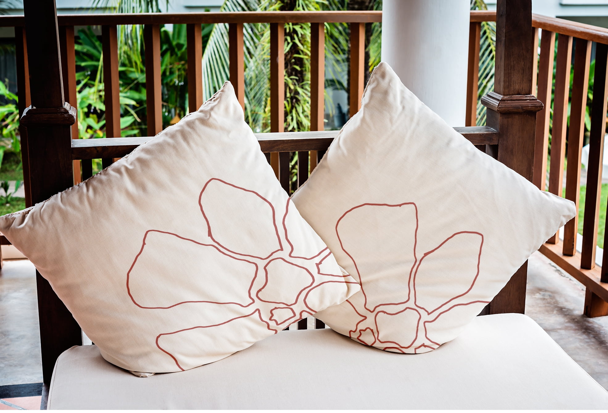 Simply Daisy 16" x 16" Modern, Contemporary White Polyester Throw Pillow