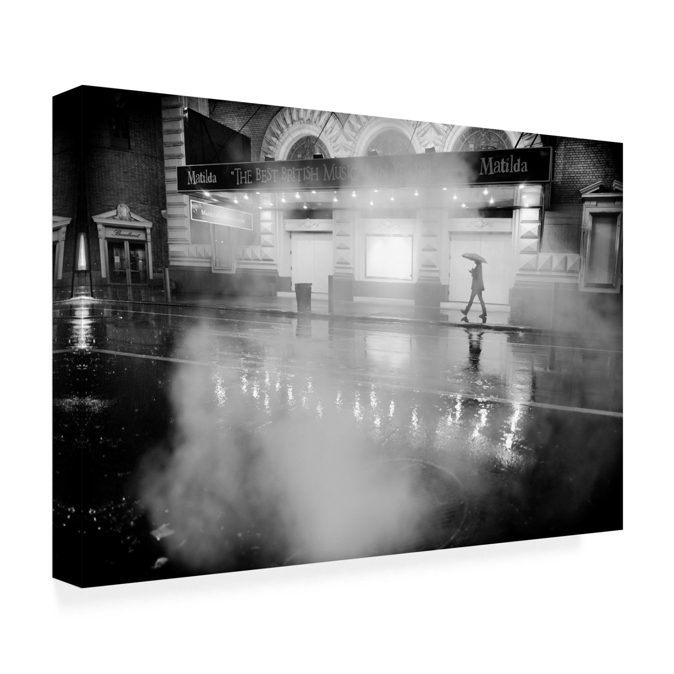 Canvas Wall Art - Martin Froyda 'Manhattan Streets , New York City' Wall Art for Living Room, Bedroom, or Office Décor by Trademark Fine Art - 19 x 12 Inches