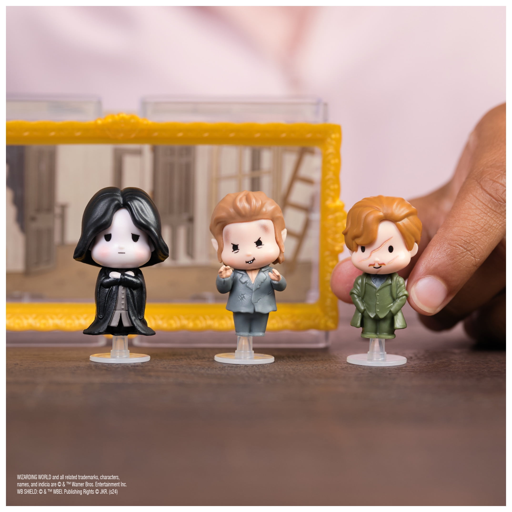 【SNAPPY CUDDLE】 Wizard of Fantasy (Emerald Night) Wizarding World Harry Potter Micro Magical Moments Figure