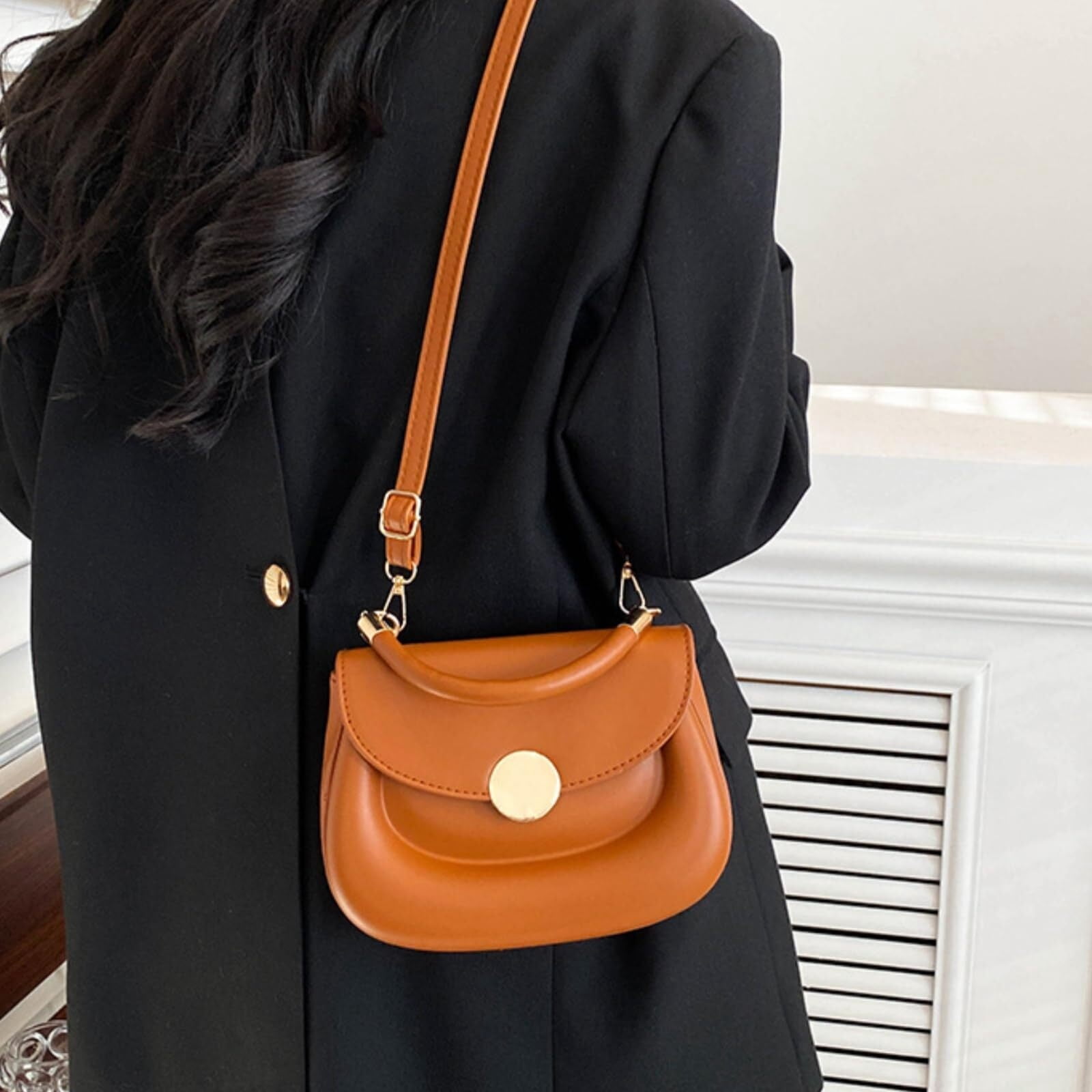 Crossbody Purse for Women Small Crossbody Bags Trendy Leather with Adjustable Shoulder Strap for Backpack Travel