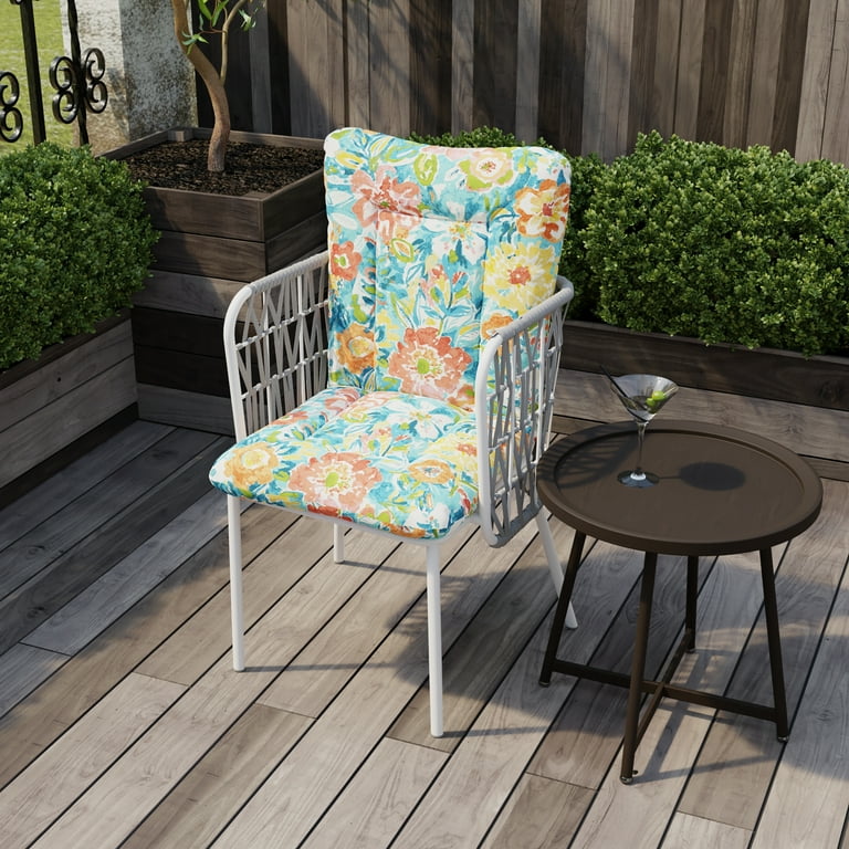 Iron chair with cushion sales