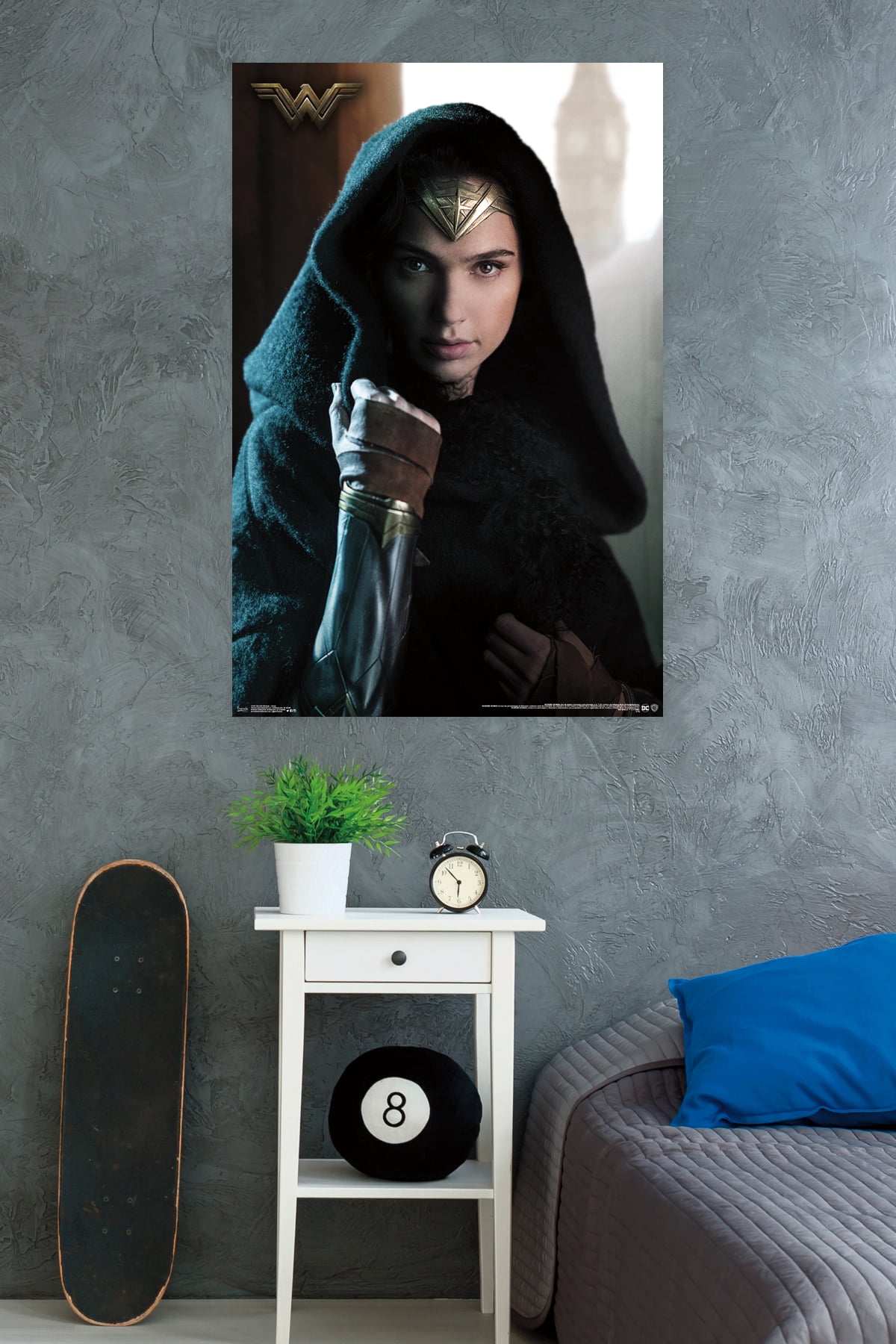 DC Comics Movie - Wonder Woman - Cloak Wall Poster, 22.375" x 34"