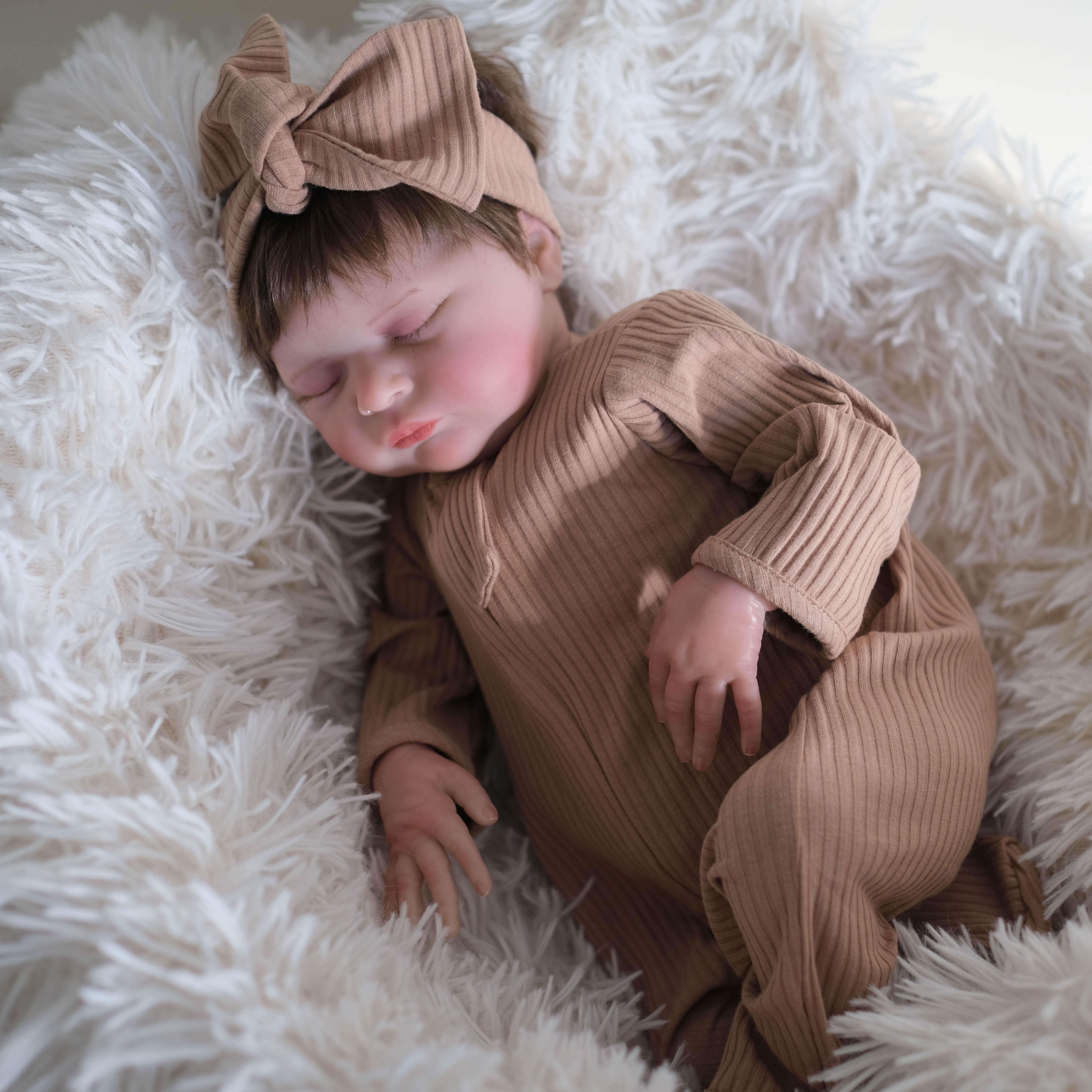 Reborn Baby Dolls 19 inch Lifelike Newborn Baby Real Live Baby Dolls,Cloth Body Vinyl Limbs with Dolls & Accessories for Age 3 and Up