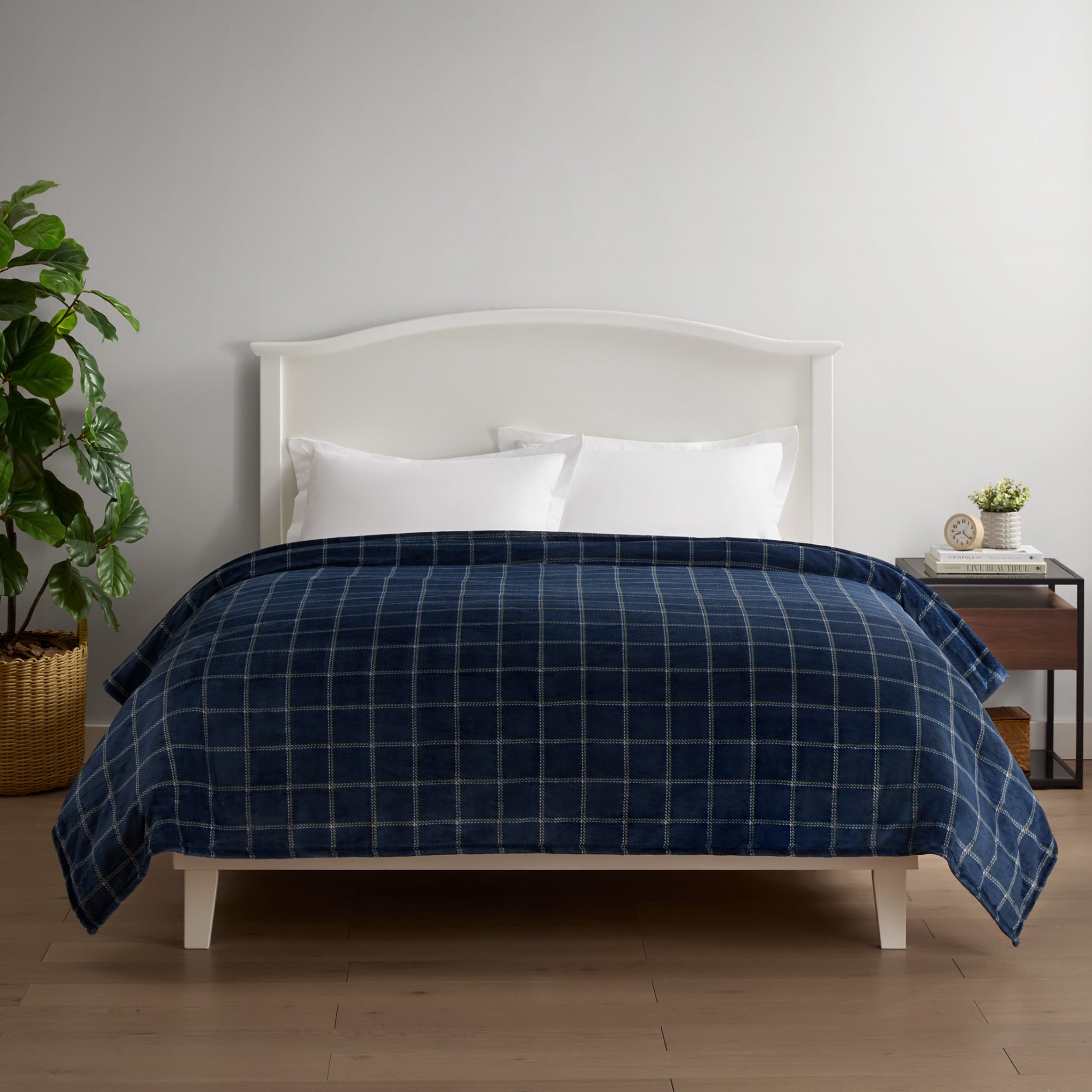 Mainstays Velvet Plush Bed Blanket, Blue Check, Full/Queen Size