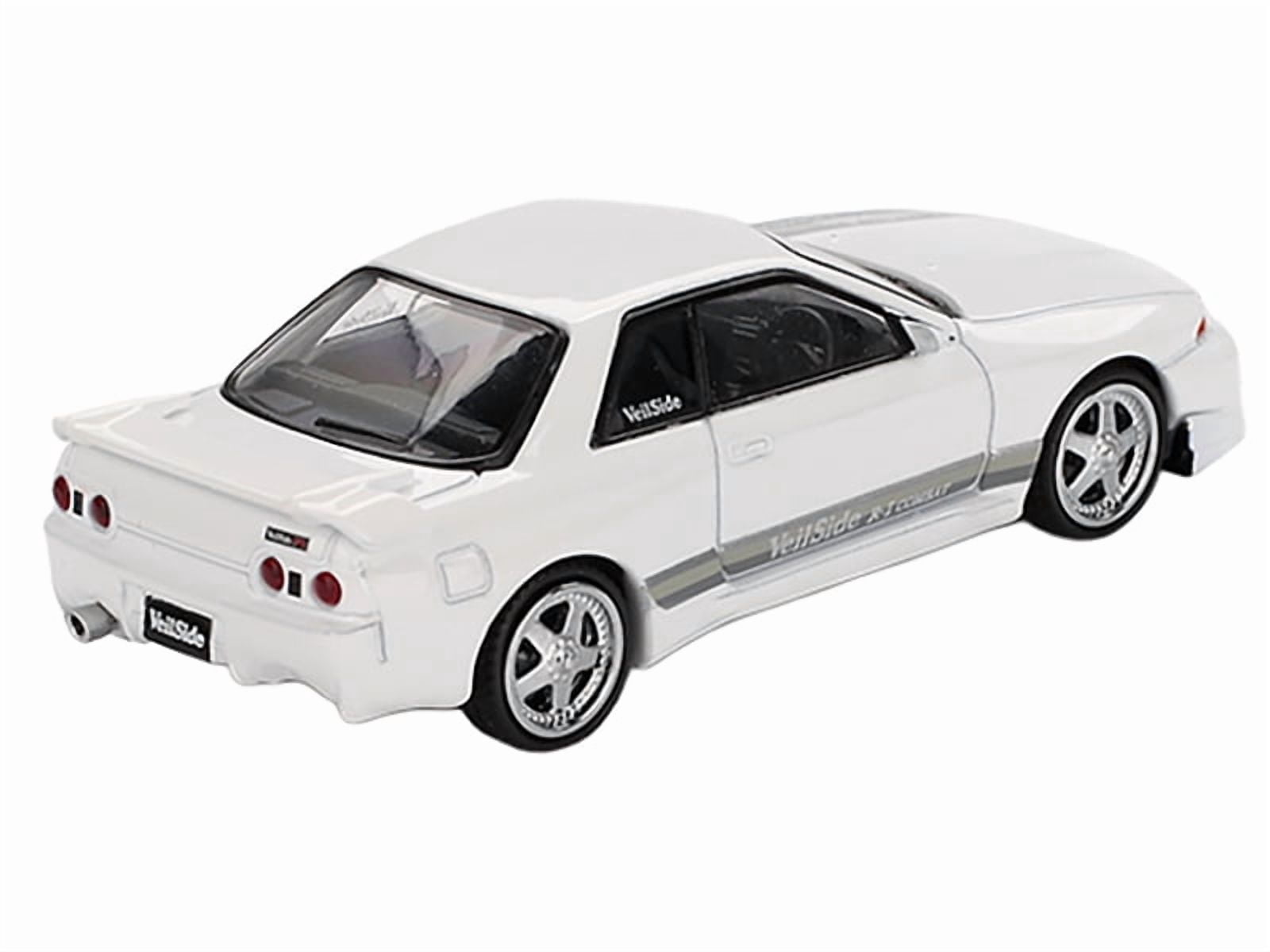 ミニカー Nissan Skyline GT-R R32 Tuned Version Nissan Skyline GT-R (R32) RHD 