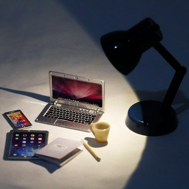 Miniaturas de casa de muñecas, teléfono móvil, tableta, computadora portátil plegable, simulación de lámpara de mesa, modelo, conjunto informal de oficina