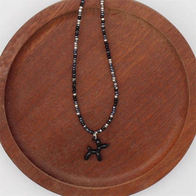 Collar con colgante de perro y globo de dibujos animados para mujer, gargantilla de cadena corta con cuentas de perro, Collar de moda, regalo de joyería bonito para cachorro, nuevo Color caramelo