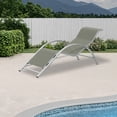 thumbnail image 3 of Ensemble de 3 Chaises Longues de Patio en Aluminium Réglables avec Table d'Appoint – Chaises Longues Inclinables pour l'Extérieur au Bord de la Piscine, au Jardin, à la Plage, dans la Cour Arrière, Résistantes aux Intempéries – Couleur Unie, 3 of 8