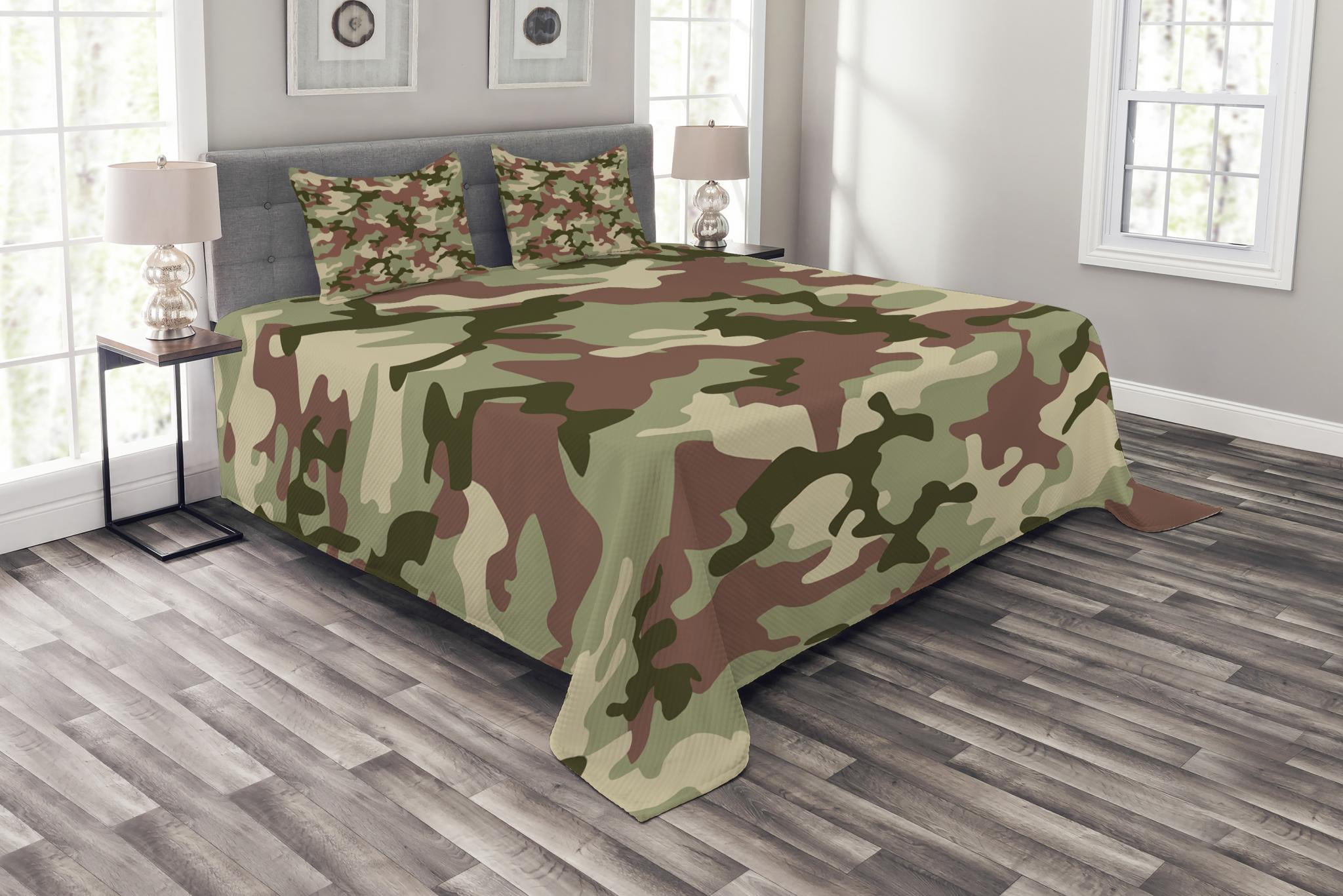 Camo Bedspread Set King Size, Illustrated Green Camouflage in Forest Colors Hunter Combat