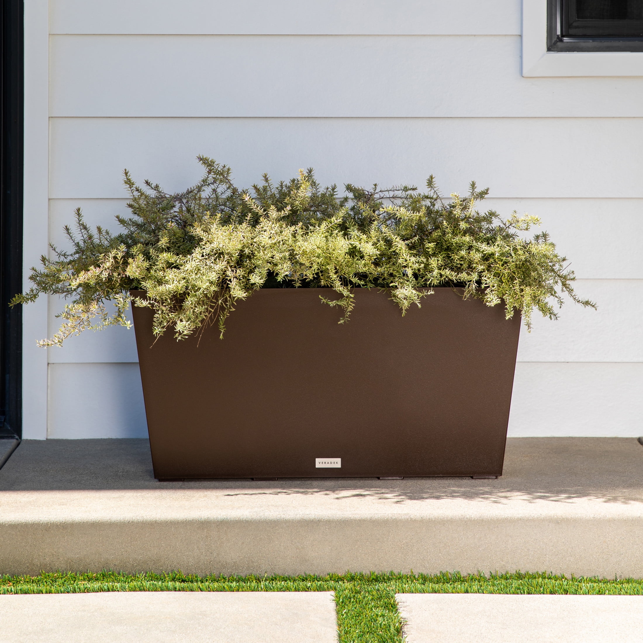 Veradek Pure Series Midori 31" Plastic Planter 2-Pack Espresso