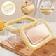 thumbnail image 1 of Cortado de Mantequilla de Plástico, Caja Hermética, Corte Integrado, Diseño Fácil de Extender, Uso Multifuncional, Organizador para Refrigerante, Tamaño Compacto, Capacidad 950 Ml, 1 of 7