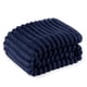 thumbnail image 1 of Manta Bedsure de forro polar azul para sofá GentleSoft 130 x 180 cm, 1 of 8