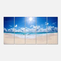 Designart 'Beautiful Tropical Beach Panorama' Metal Wall Art