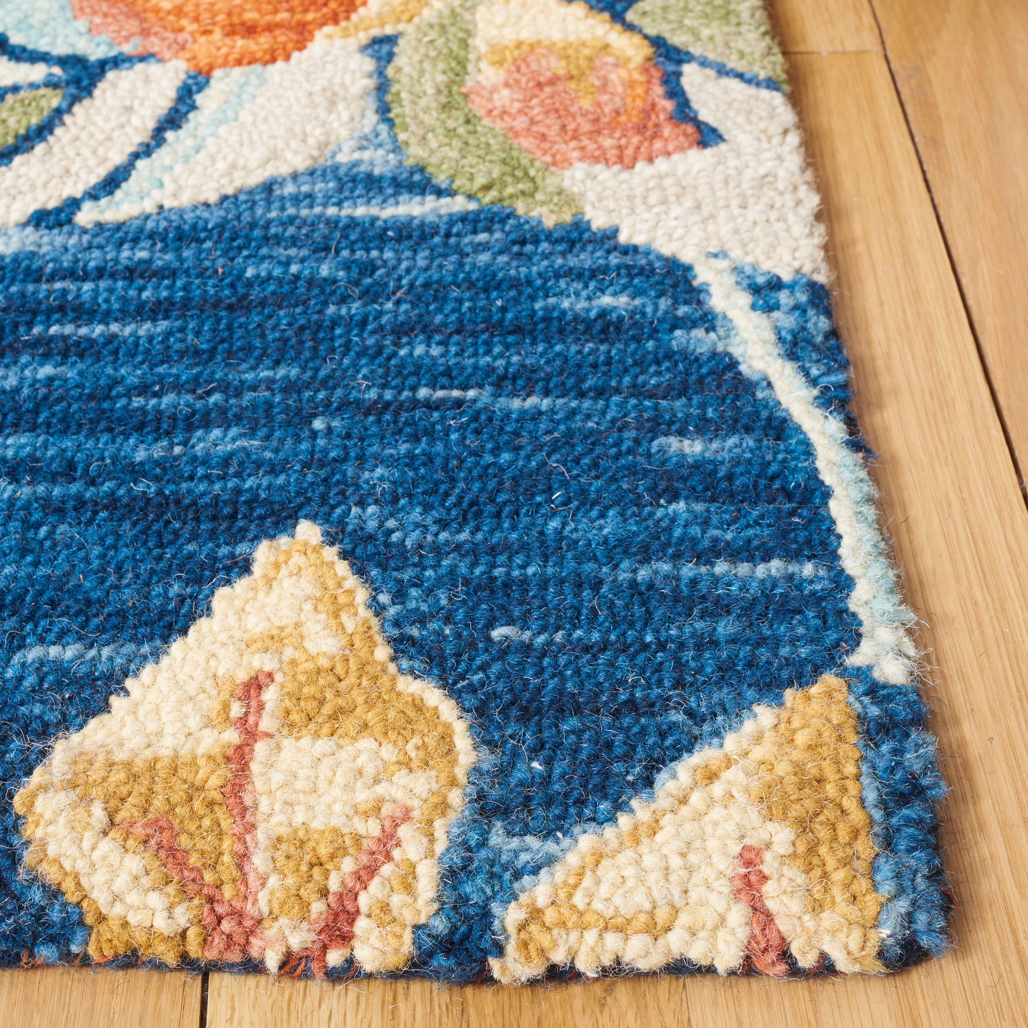 SAFAVIEH Aspen Dorothea Floral Area Rug, Blue/Orange, 5' x 5' Square