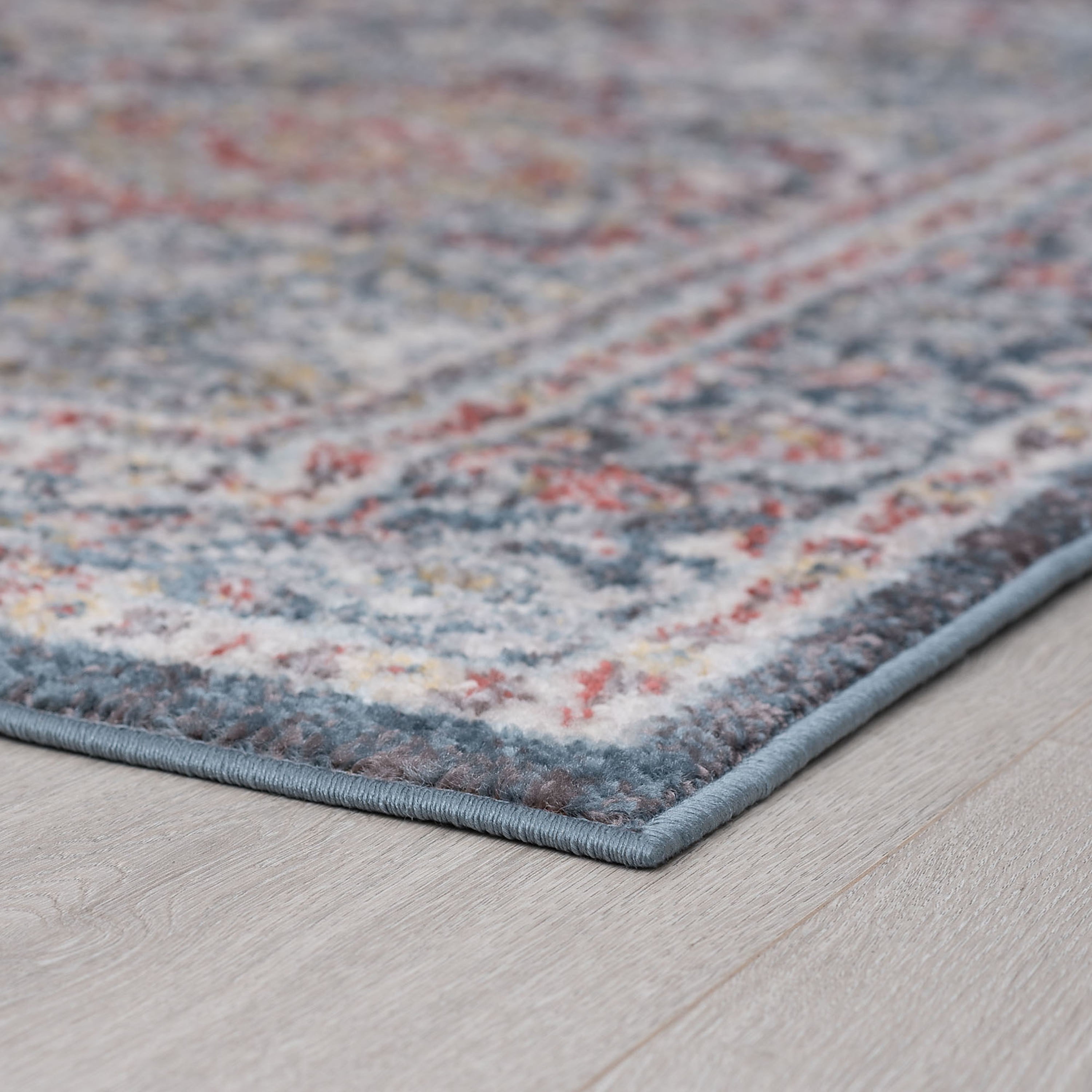Traditional 4x6 Area Rug (4' x 5'3'') Oriental Beige, Dark Blue Indoor Rectangle Easy to Clean
