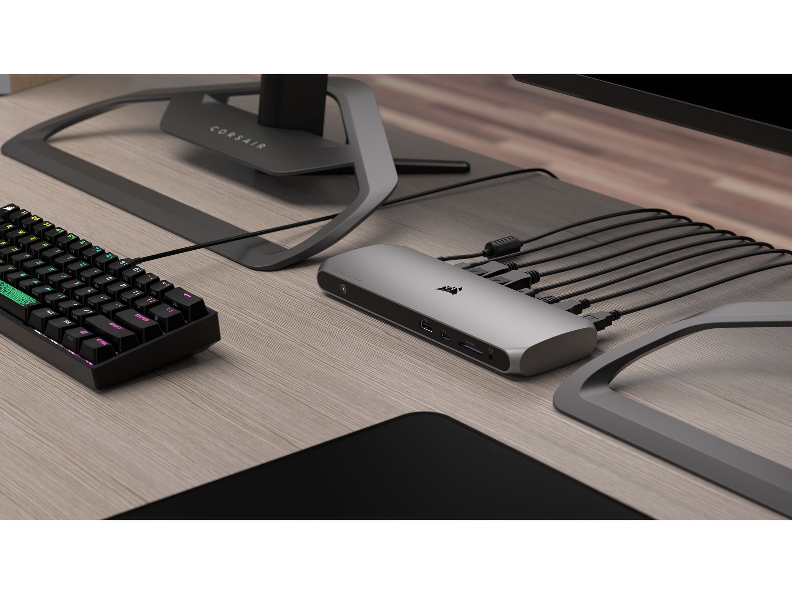 Corsair TBT100 DP Thunderbolt 3 Dock with DisplayPort
