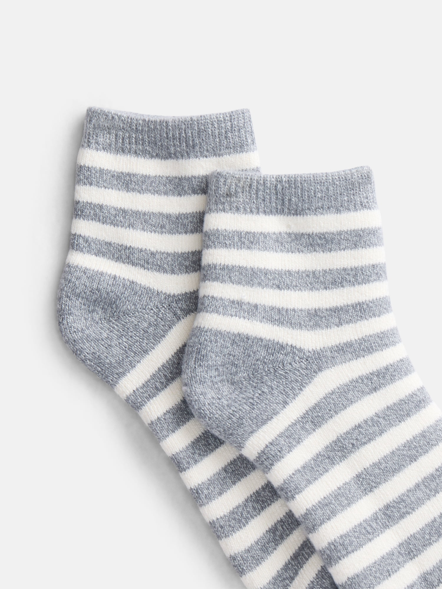 Joyspun Women's Comfort Full Terry Ankle Socks, 3-Pack, Size 4-10