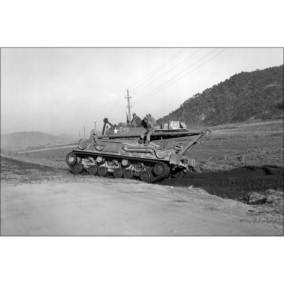 24"x36" Gallery Poster, tank retriever, hamhung, KOREAN WAR 1950