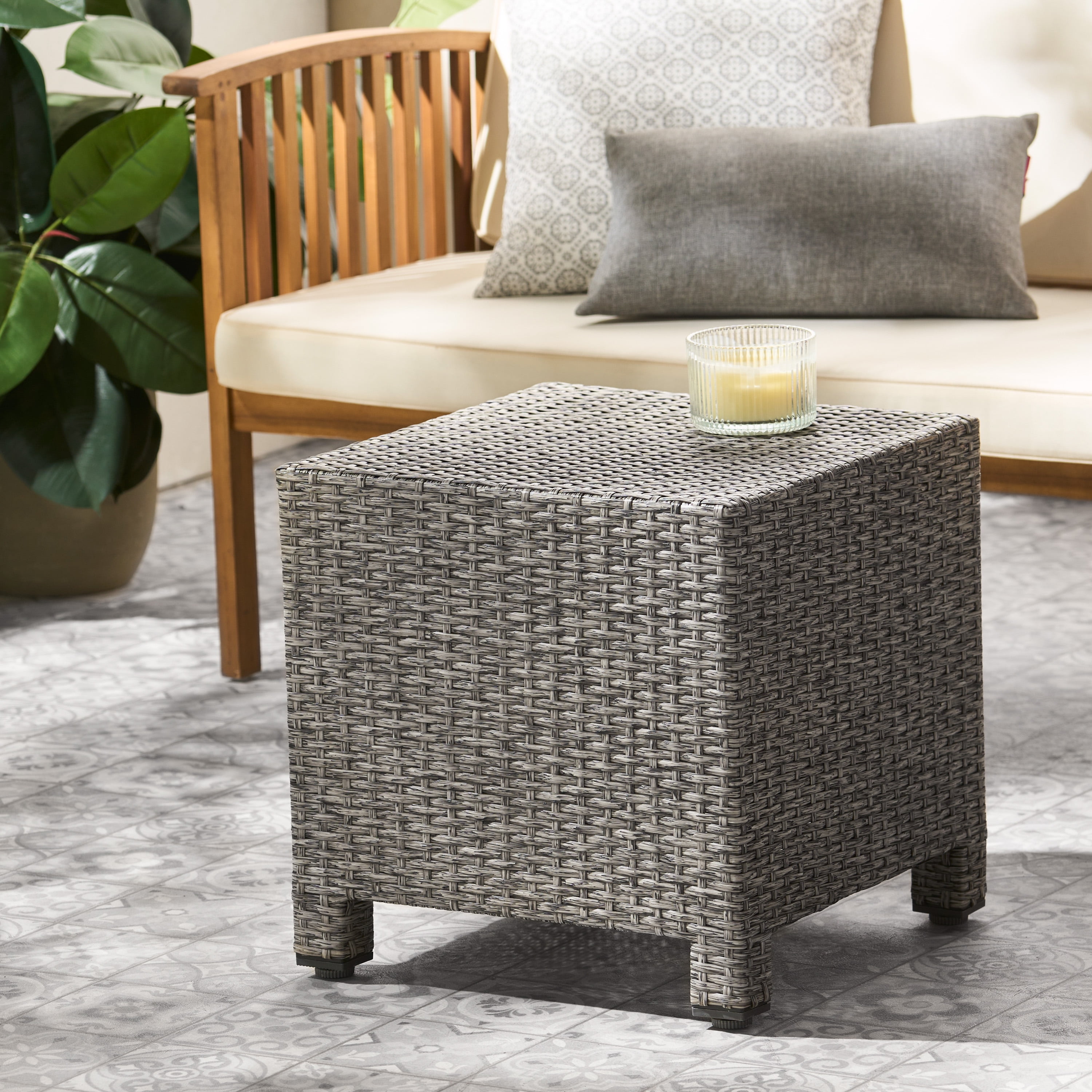 Outdoor Cube Shape Wicker Side Table, Compact Leisure Accent Table for Patio Garden, Black