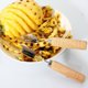 thumbnail image 1 of HengKaiSing - Cuchillo para piña de acero inoxidable, pelador de ojos, raspador de piña, pelador, utensilio de cocina, herramienta para frutas, 2 uds., 1 of 5