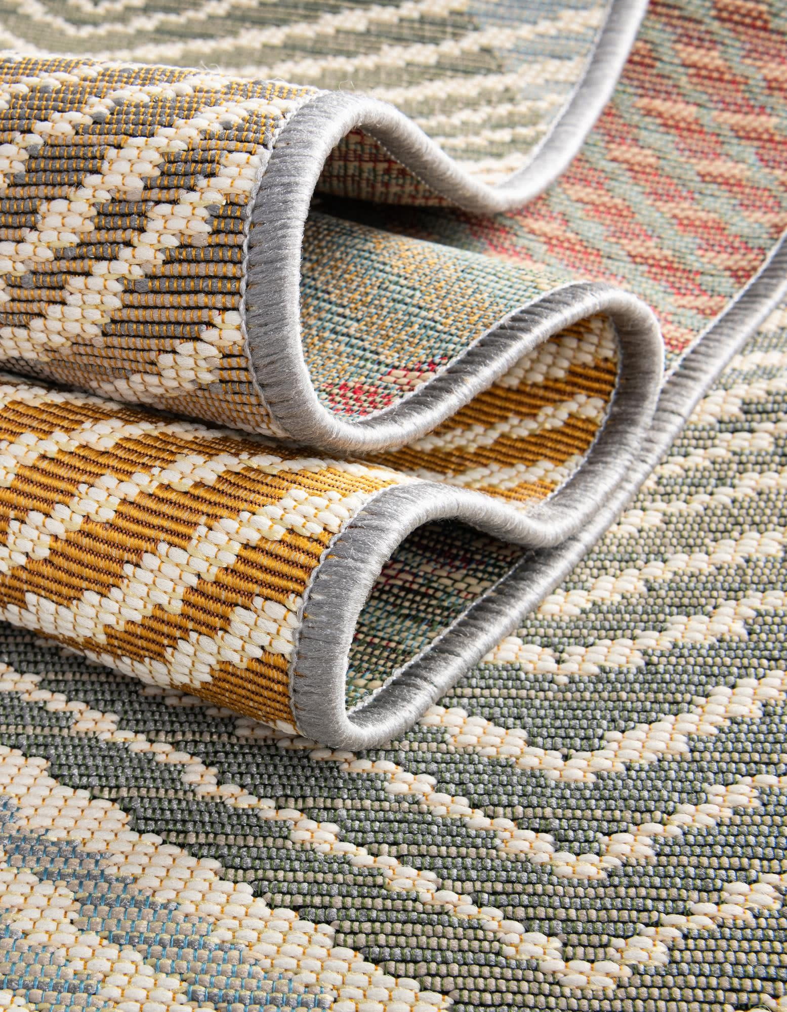 Unique Loom Outdoor Modern Collection Area Rug - Strata (5' 1" x 8' Rectangle Gray/Ivory)