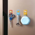 thumbnail image 5 of Ganchos adhesivos, paquete de 8. Gancho de pared decorativo e impermeable diseñado por Cartoon, ideal para niños y adolescentes. Perchas para oficina, hogar, dormitorio, baño o cocina TUNC Sencillez, 5 of 5